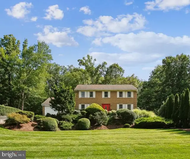 11151 Conestoga Ct, Oakton