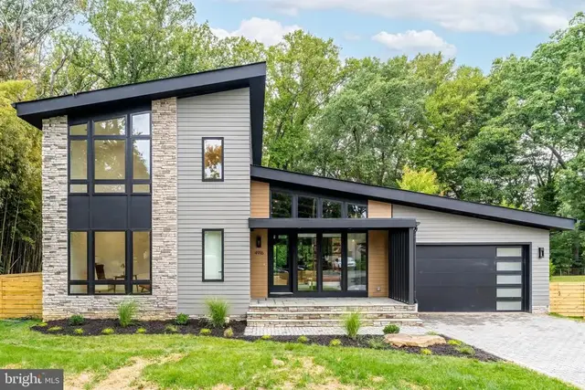 4916 Ridgewood Rd, Alexandria