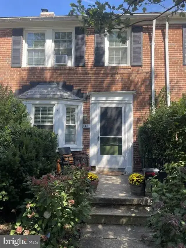 140 Hopkins Rd, Baltimore