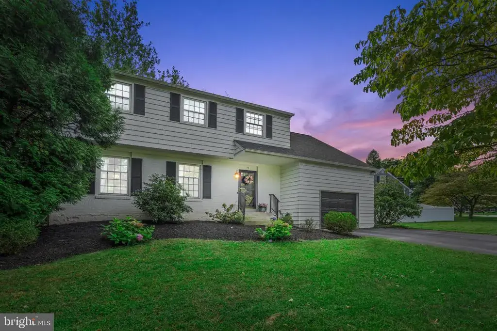 15 Marshall Cir, DOWNINGTOWN