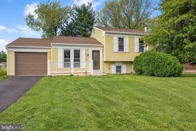 100 Willow Ct, Harrisburg