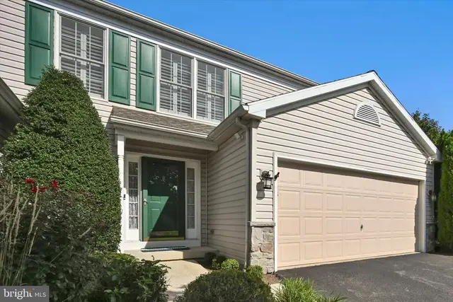 41 Creekside Dr, Millersville