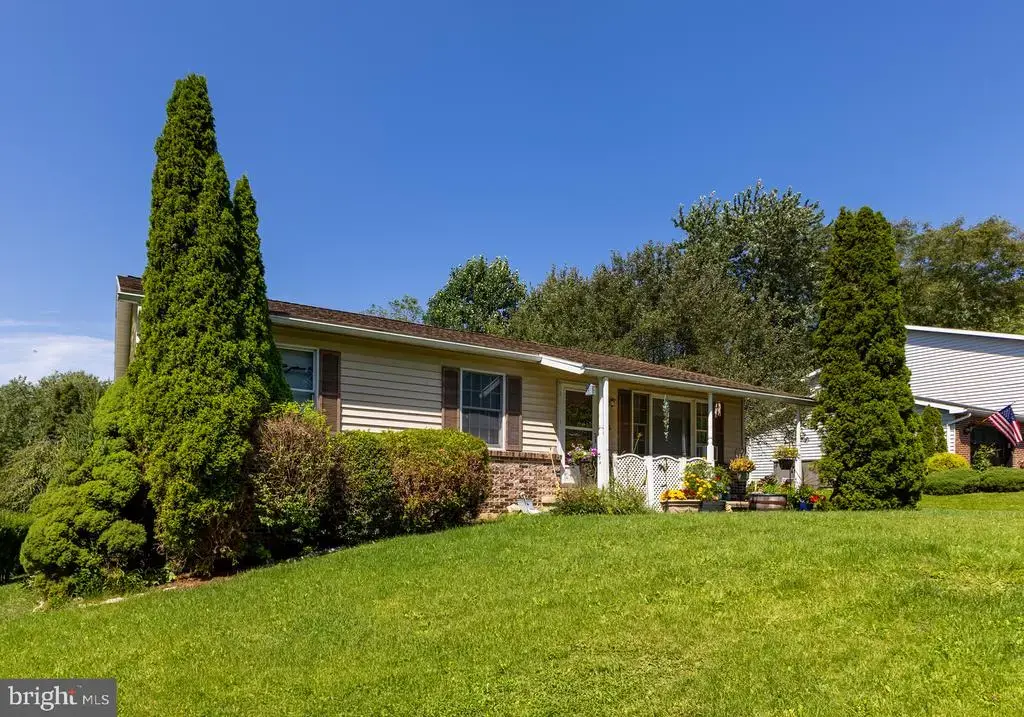 105 Rhaubert Cir, STATE COLLEGE