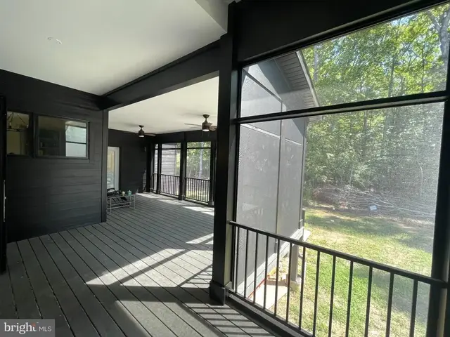 14388 Frontier Trails Ct, Waldorf