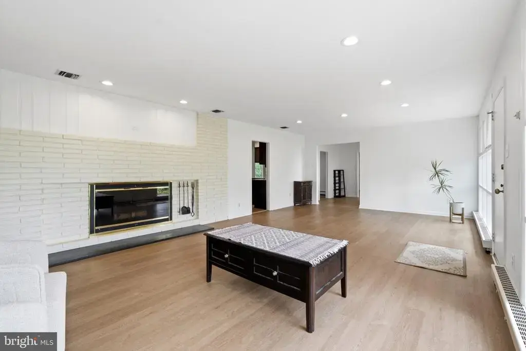 707 Forrest Ave, RYDAL
