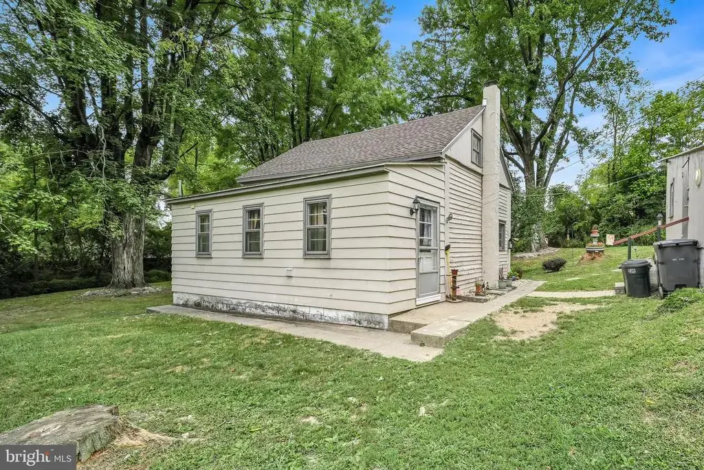 1325 Moselem Springs Rd, HAMBURG