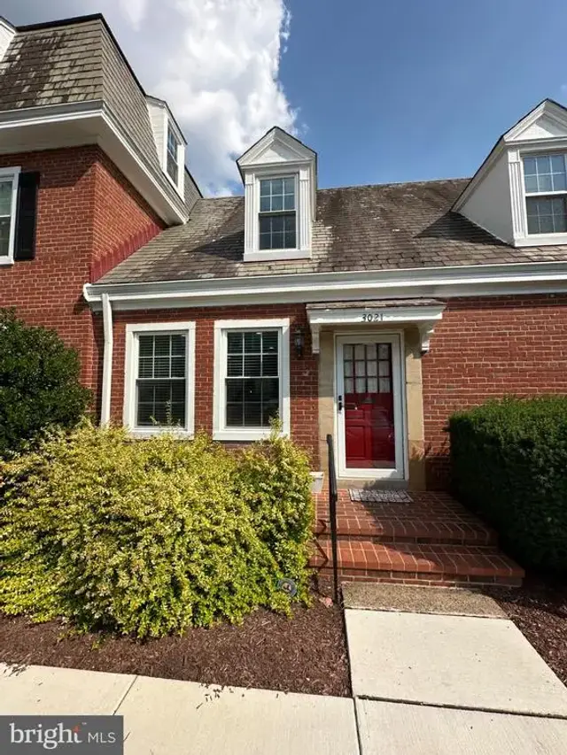 3021 S Buchanan St, Arlington