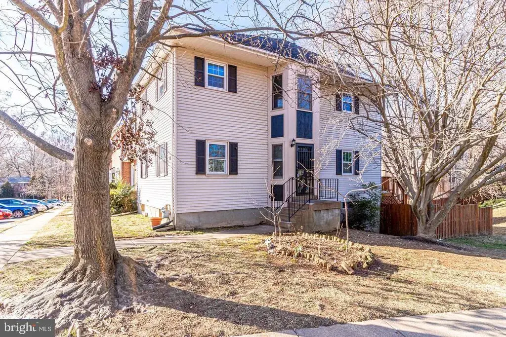 3000 Winter Pine Ct, FAIRFAX