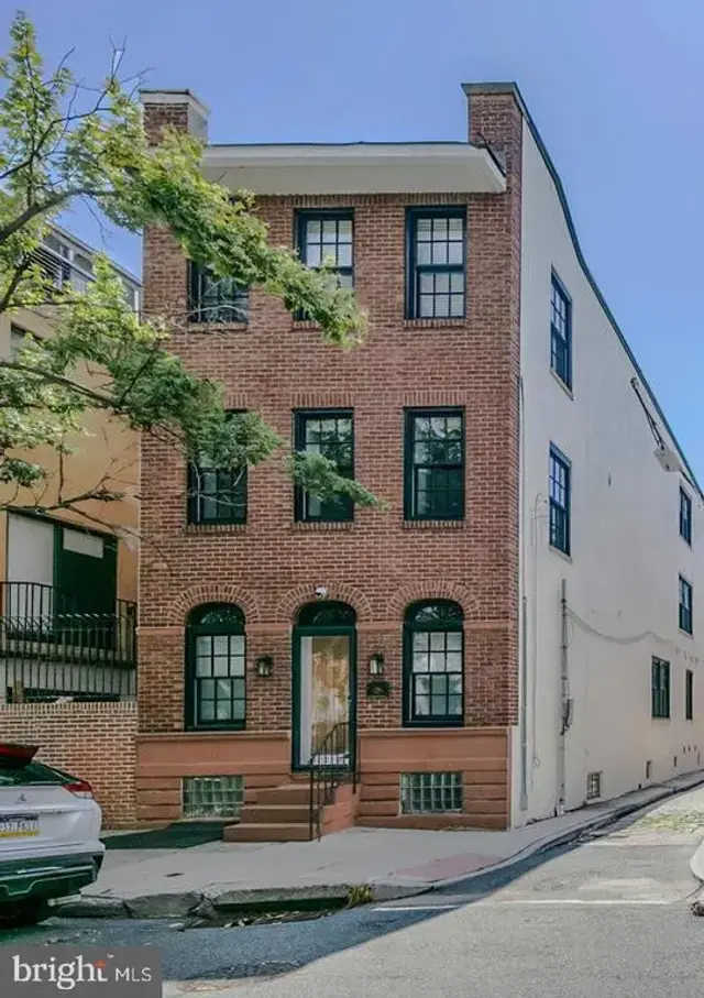 1016 Bainbridge St, Philadelphia