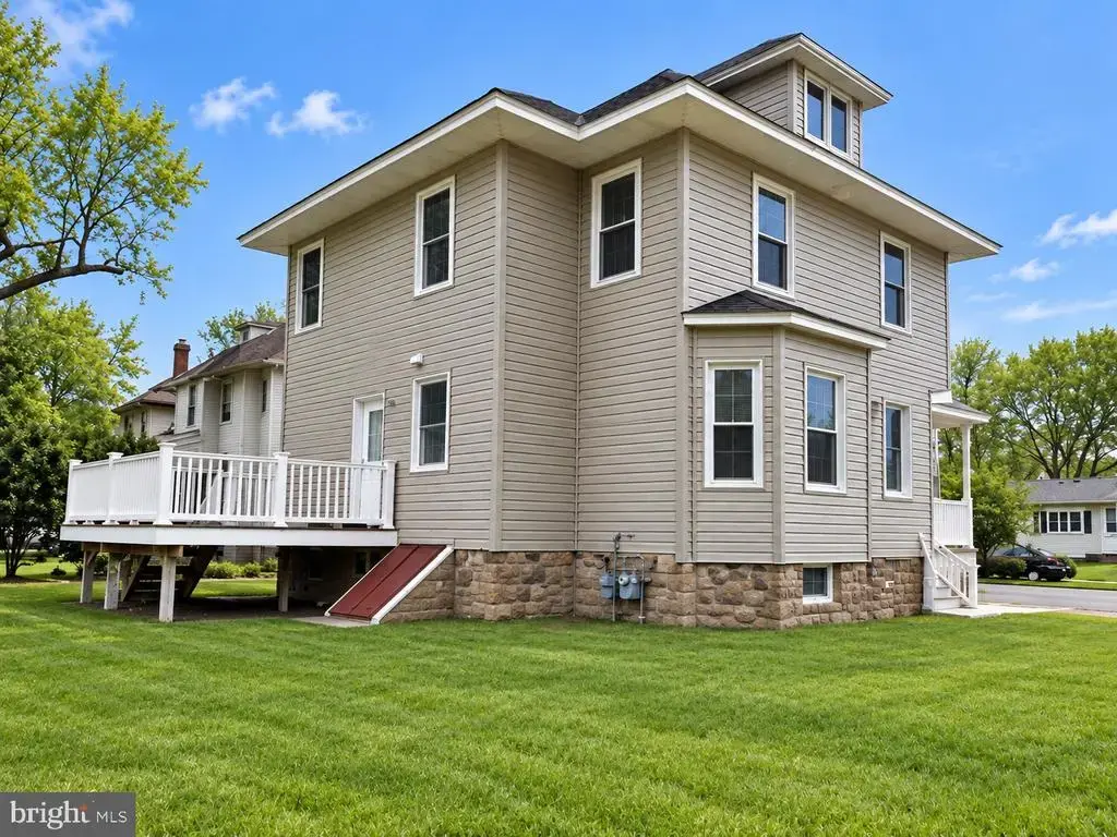 115 Waverly Pl, HAMILTON