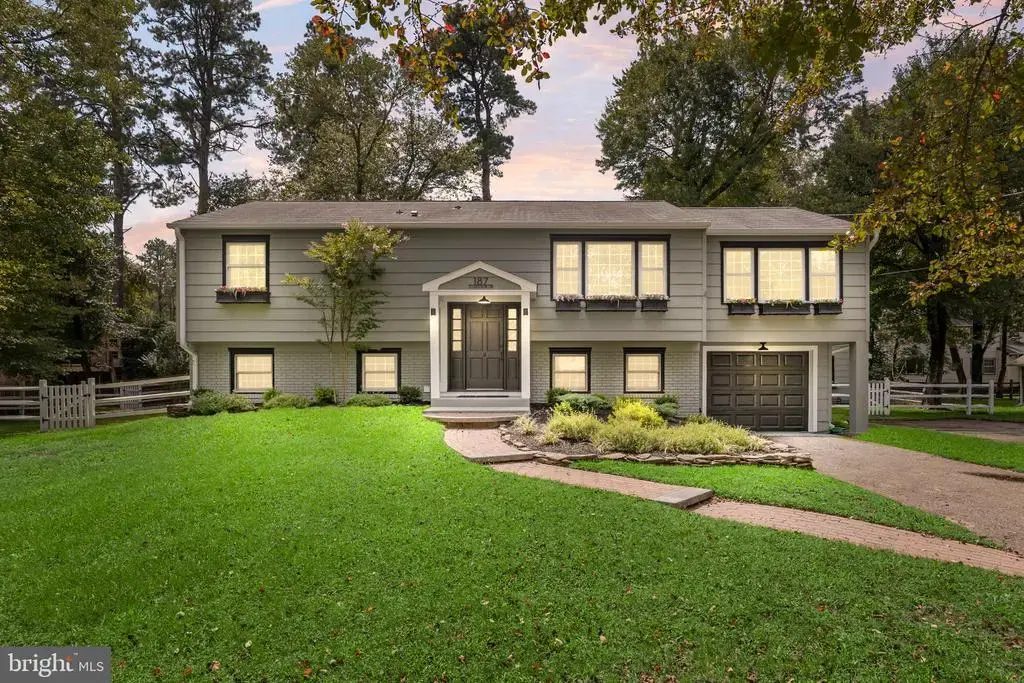 187 S Lakeside Dr E, MEDFORD
