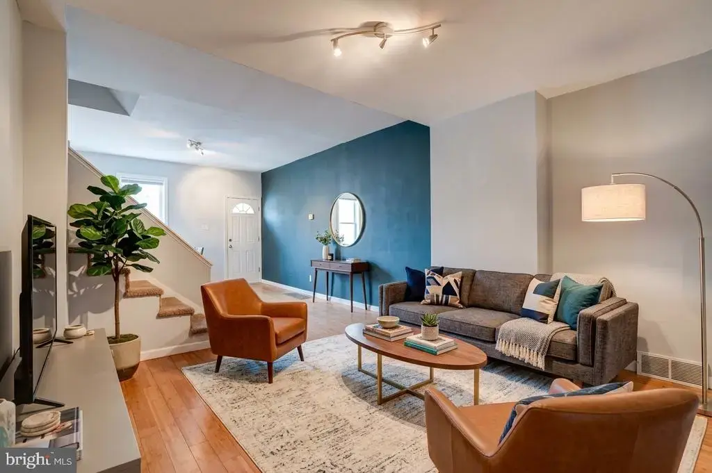 351 W Master St, PHILADELPHIA