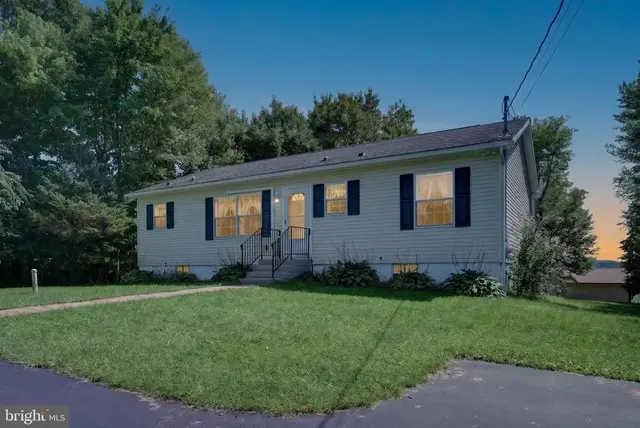 50 Rolling View Rd, Palmerton