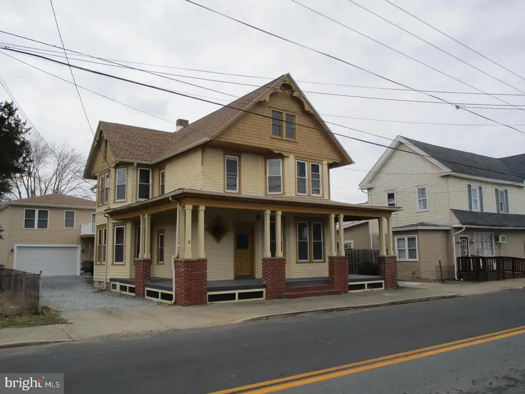5 S Main St, MAGNOLIA