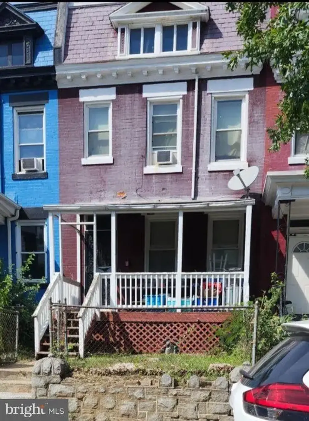 174 Uhland Ter Ne, WASHINGTON