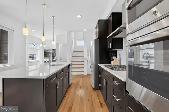 950 Shackamaxon St, Philadelphia
