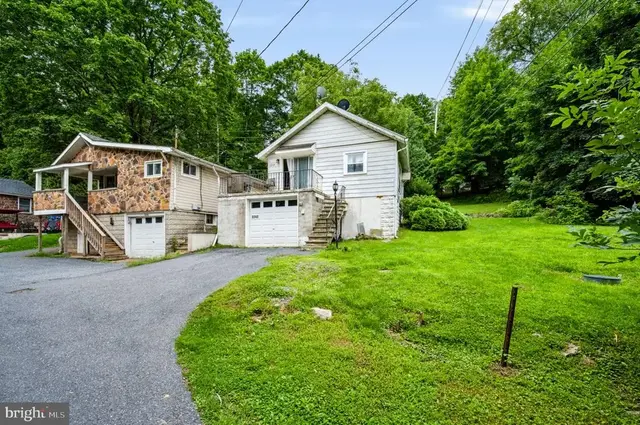 2242 Edgewood Ave, Easton