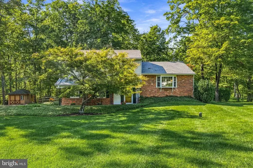 523 Saint Lawrence Way, FURLONG