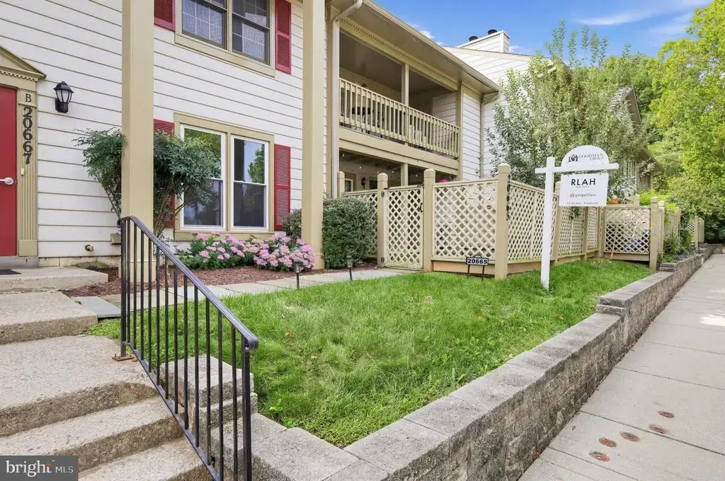 20665 Shadyside Way #8-122, GERMANTOWN