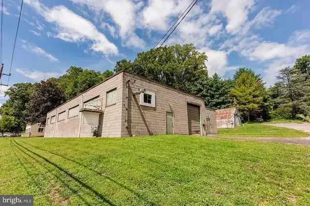 5 River Rd, Conshohocken