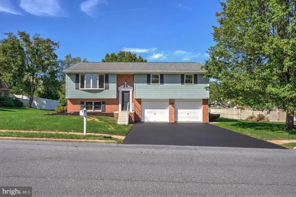 929 Spring Garden St, ELIZABETHTOWN