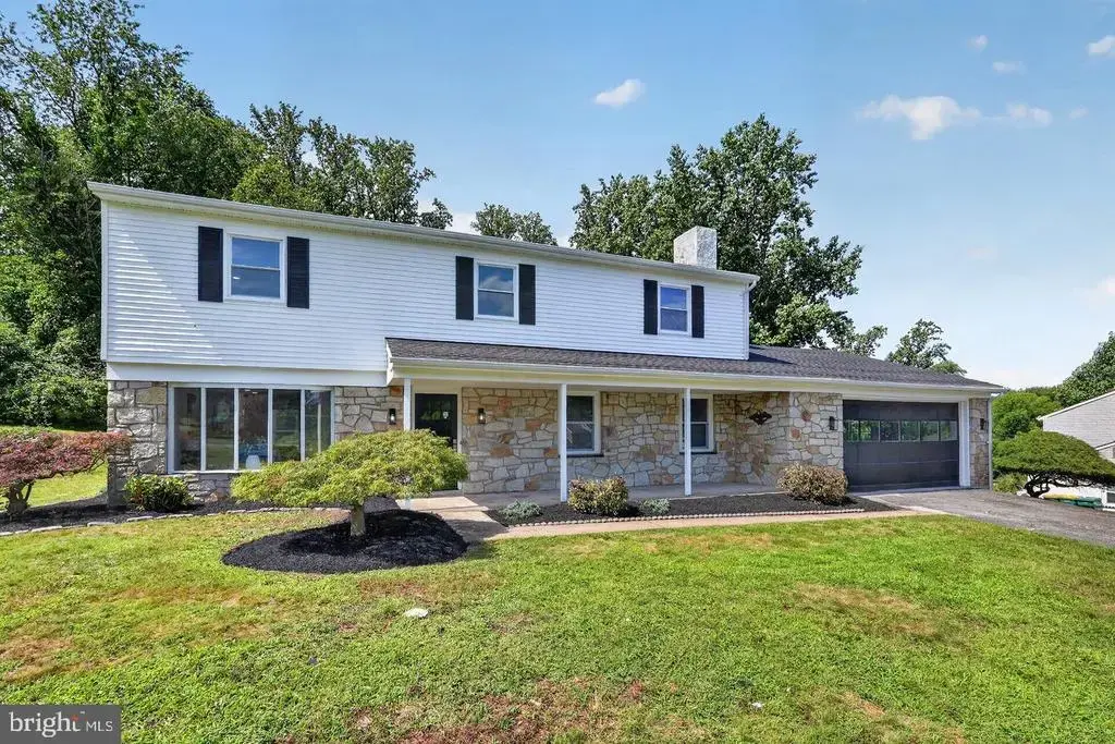 207 Sylvan Dr, POTTSTOWN