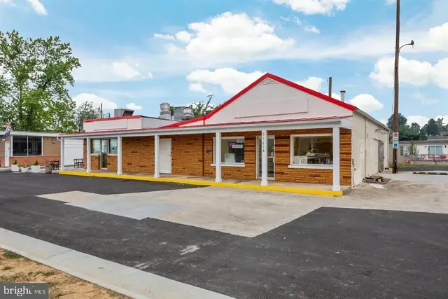 6141 S Main St, Mount Jackson