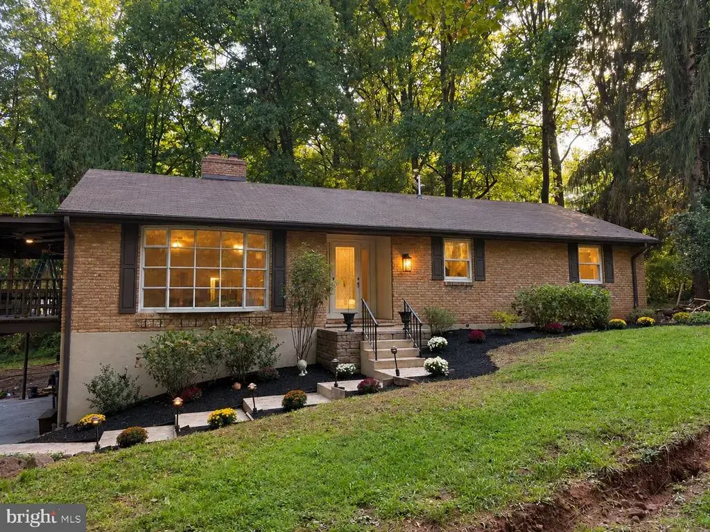 300 Timber Ln, MT GRETNA