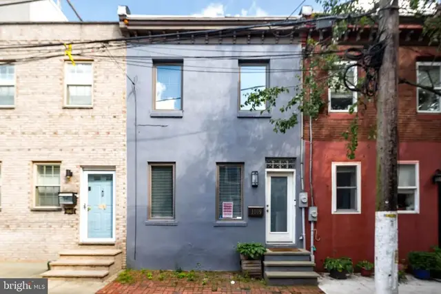 1009 S Chadwick St, Philadelphia