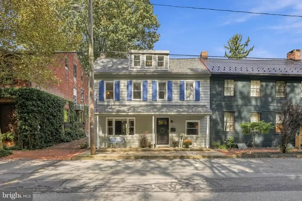 460 E Front St, MARIETTA
