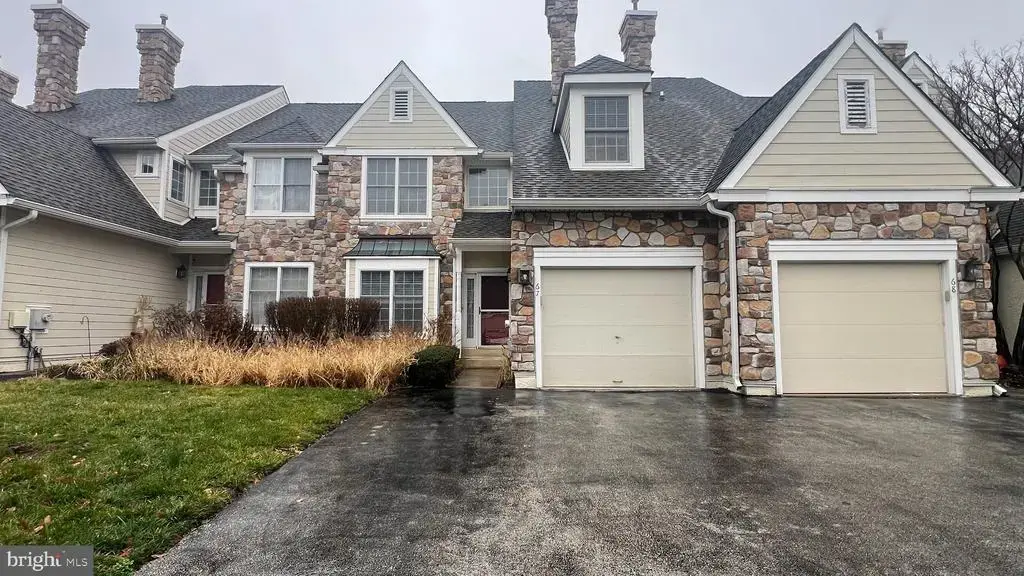 67 Highpoint Dr #67, BERWYN