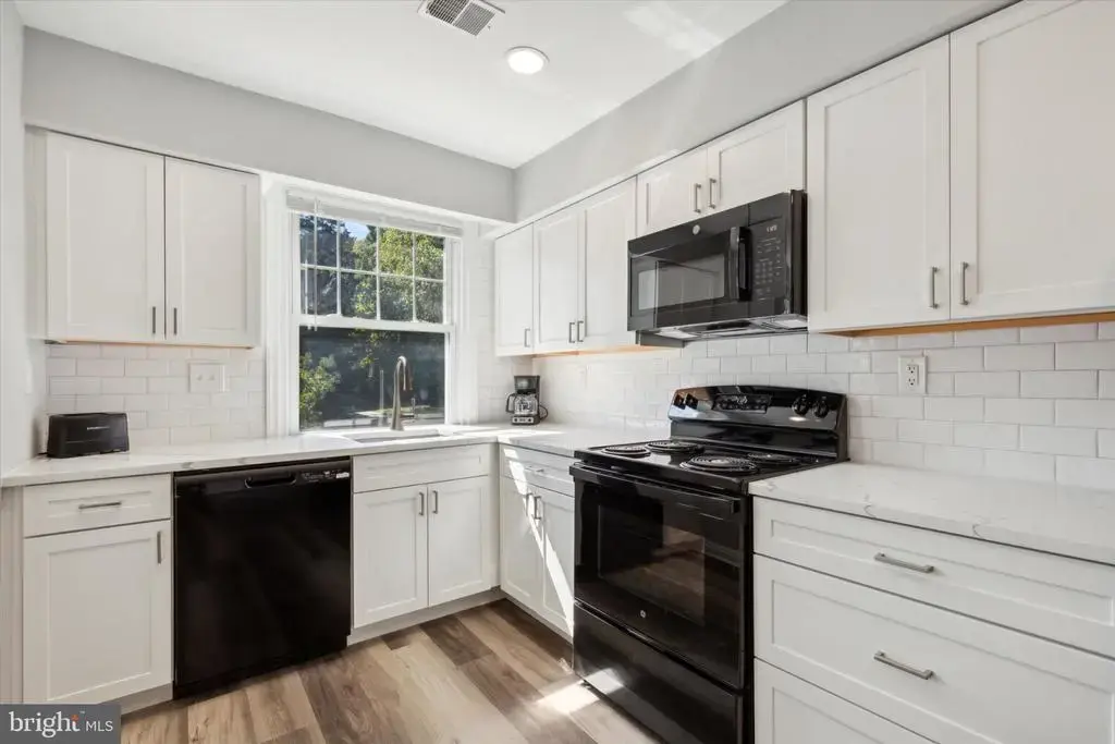 500 E Lancaster Ave #129d, WAYNE