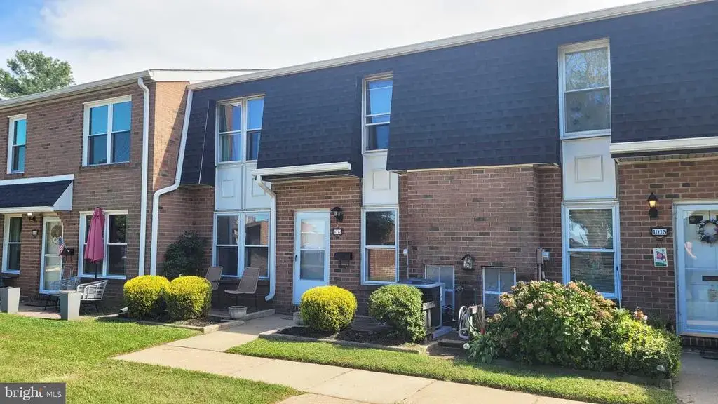 1013 Harbour Dr, PALMYRA