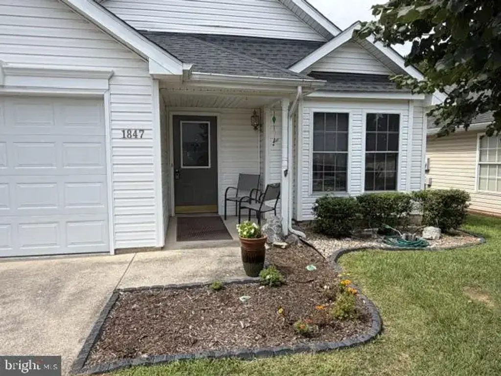 1847 Melvor Ln, WINCHESTER