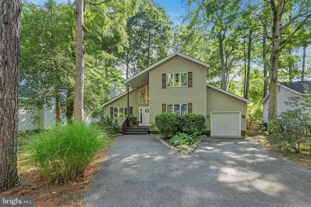 13 Royal Oaks Dr, Ocean Pines