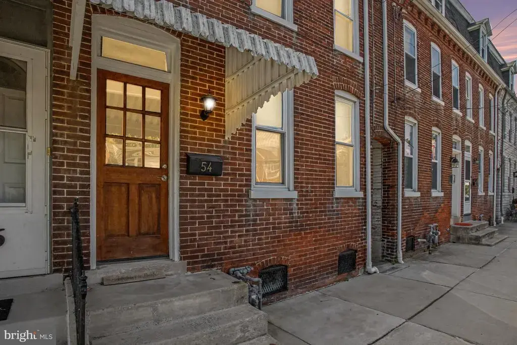 54 S 8th St, COLUMBIA