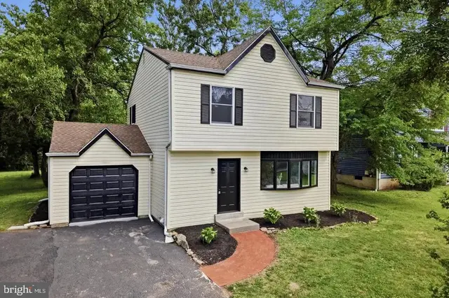 815 Philadelphia Ave, Warrington