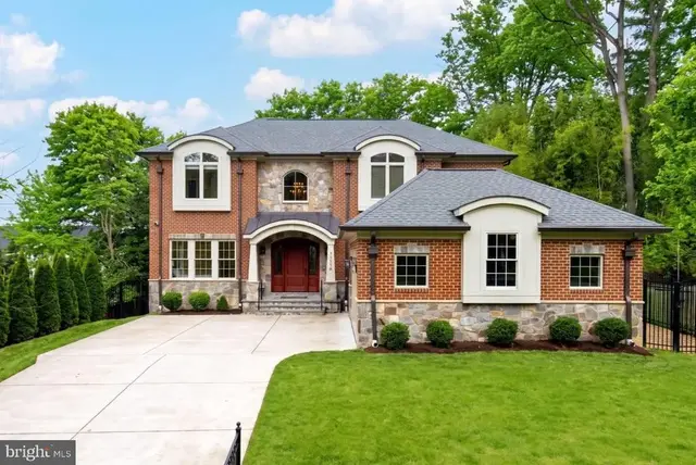 7708 Beech Tree Rd, Bethesda