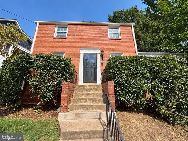 2535 23rd Rd N, Arlington
