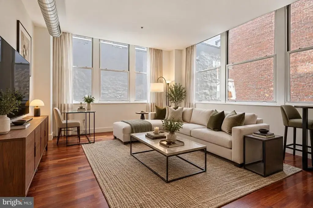1101 Locust St #2k, PHILADELPHIA