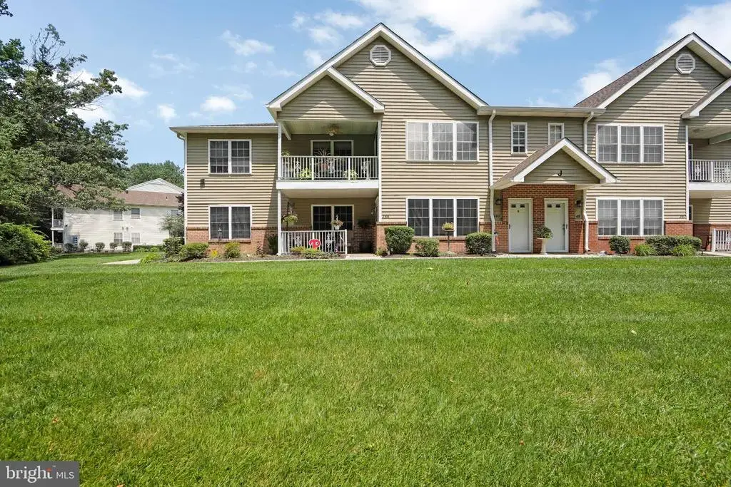 46 Pristine Pl #j, SEWELL