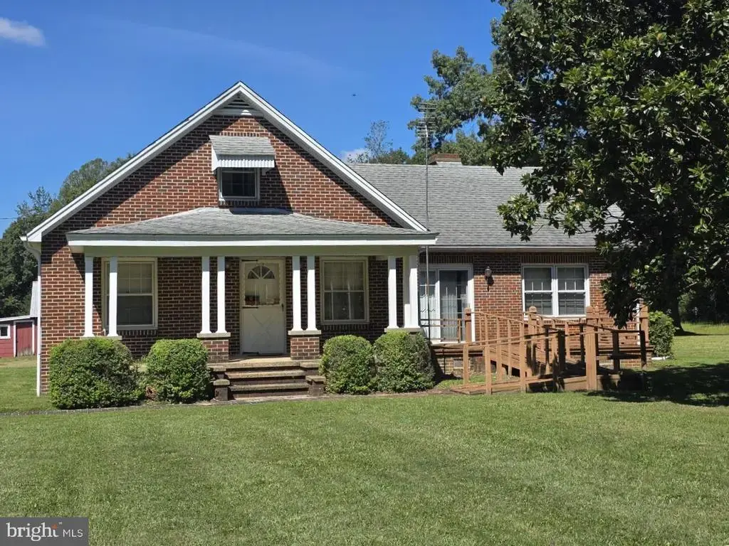 5148 Fredericksburg Tpke Tpke, WOODFORD