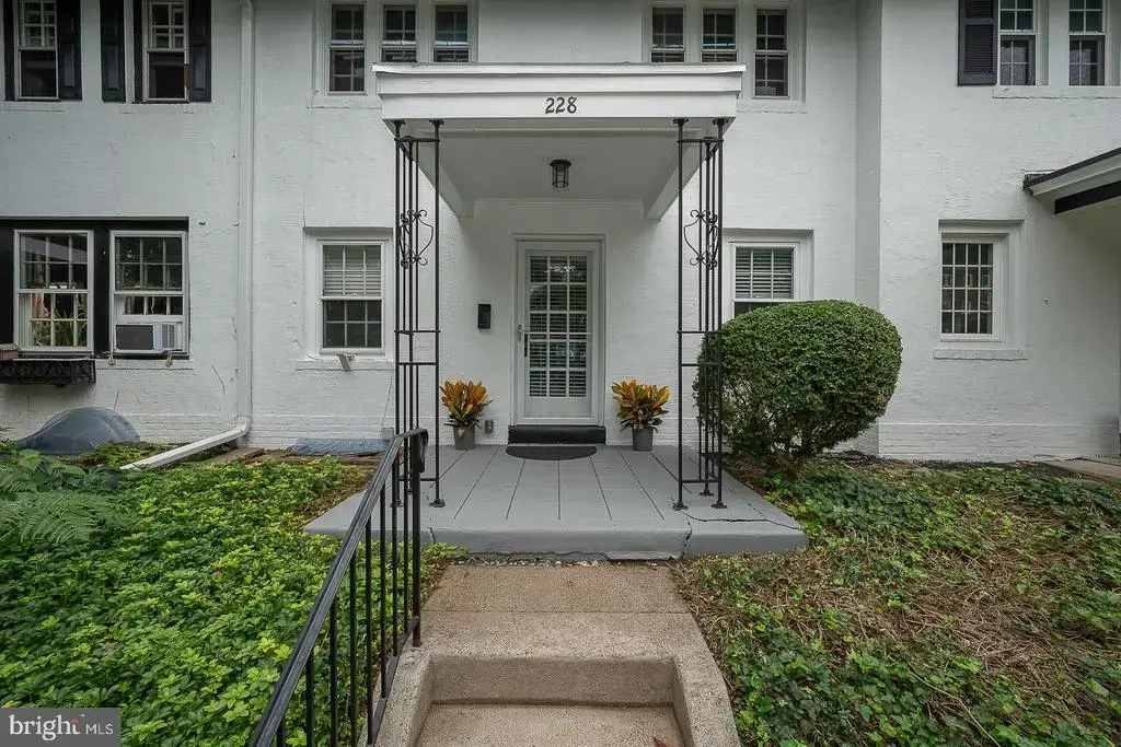 228 Montgomery, HAVERFORD