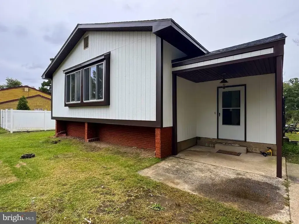 146 Oak Pines Blvd, PEMBERTON