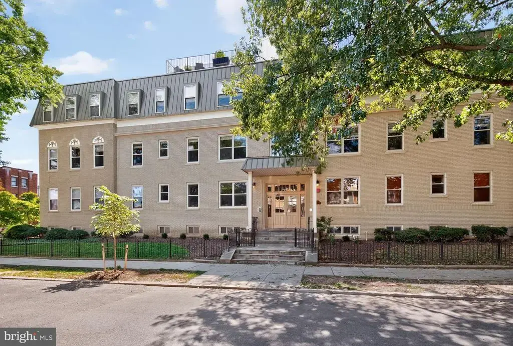 1300 Taylor St Nw #205, WASHINGTON