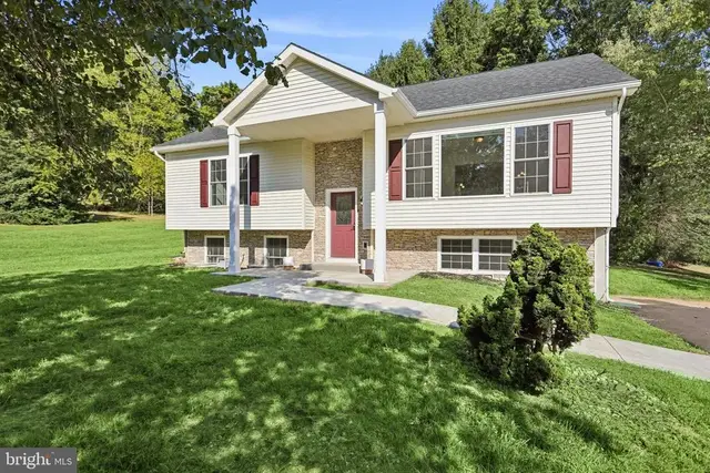 3406 View Ridge Cir, Manchester