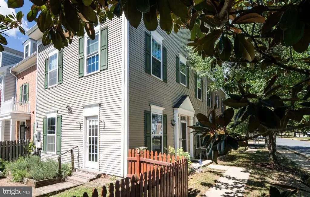 8730 Orchard Green, ODENTON