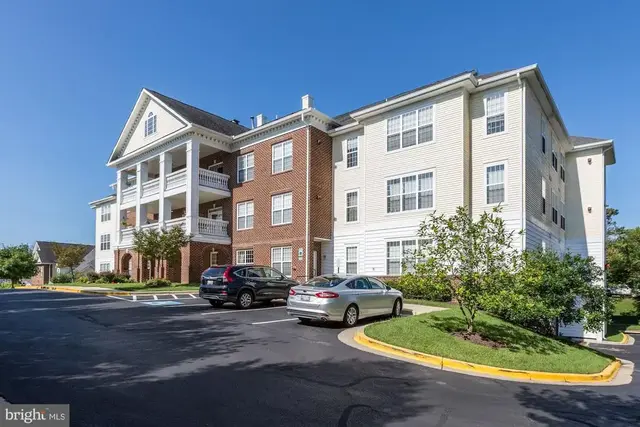 11924 Darnestown Rd #301, North Potomac