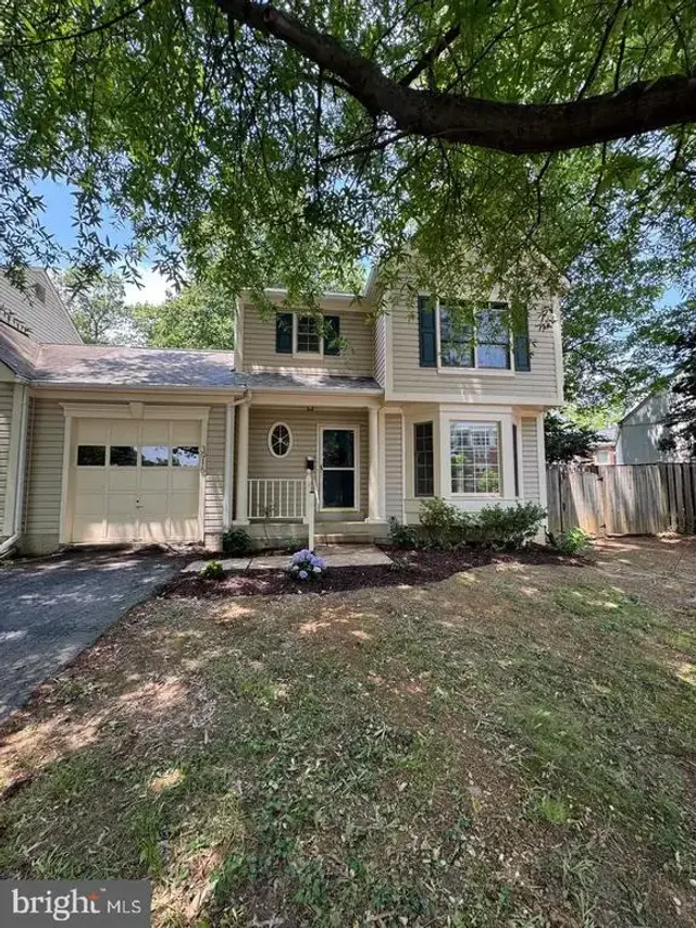 3916 Oak St, Fairfax