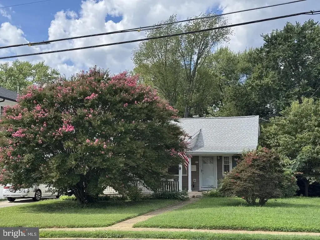 7530 Lisle Ave, FALLS CHURCH